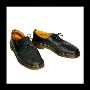 Dr. Martens Smooth Leather Oxford Shoes Black Men’s 6, Women’s 8